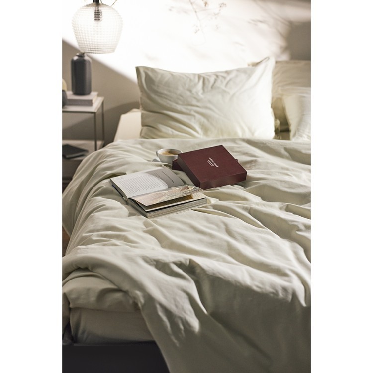 Комплект постельного белья из сатина серо-бежевого цвета с брашинг-эффектом из коллекции essential, 200х220 см (76084)