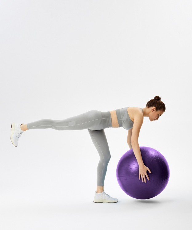 БЕЗ УПАКОВКИ Фитбол STARFIT GB-109 антивзрыв, 1200 гр, с ручным насосом, фиолетовый, 75 см (2126473) БЕЗ УПАКОВКИ Фитбол STARFIT GB-109 антивзрыв, 1200 гр, с ручным насосом, фиолетовый, 75 см (2126473)