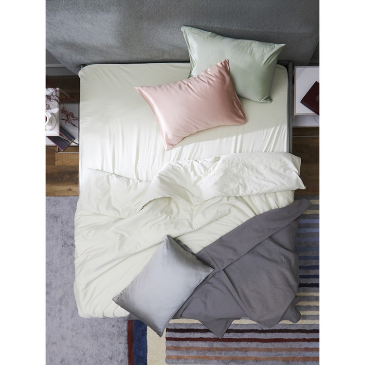 Наволочка из натурального шелка мятного цвета из коллекции essential, 50х70 см (76096) Наволочка из натурального шелка мятного цвета из коллекции essential, 50х70 см (76096)