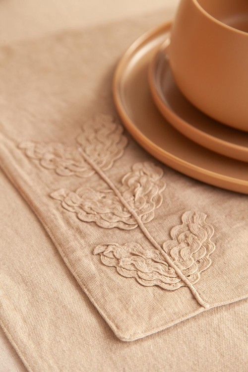Салфетка под приборы desert leaf из коллекции essential, 33х48 см (79773)