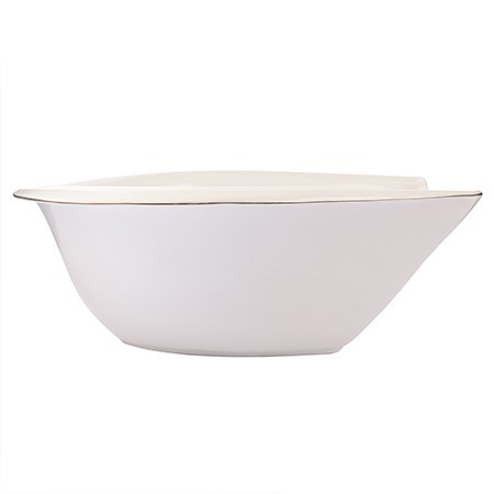 Блюдо сервировочное для подачи керамика 24х23х8,5 LR (90000-110) Блюдо сервировочное для подачи керамика 24х23х8,5 LR (90000-110)