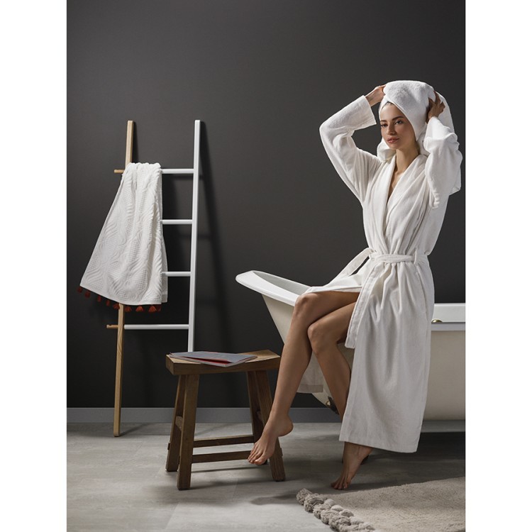 Халат махровый из чесаного хлопка белого цвета из коллекции essential, размер l (75417)