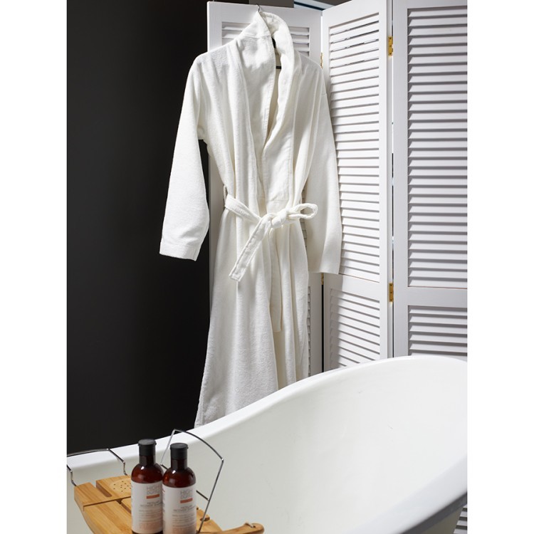 Халат махровый из чесаного хлопка белого цвета из коллекции essential, размер xl (75418) Халат махровый из чесаного хлопка белого цвета из коллекции essential, размер xl (75418)
