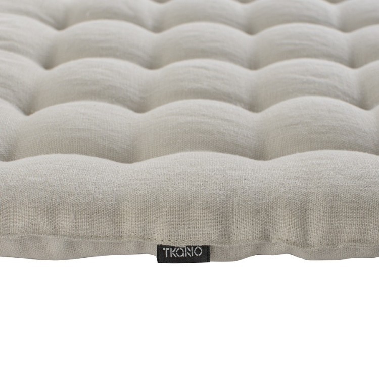 Подушка декоративная на стул из умягченного льна бежевого цвета essential, 40х40х4 см (63142)