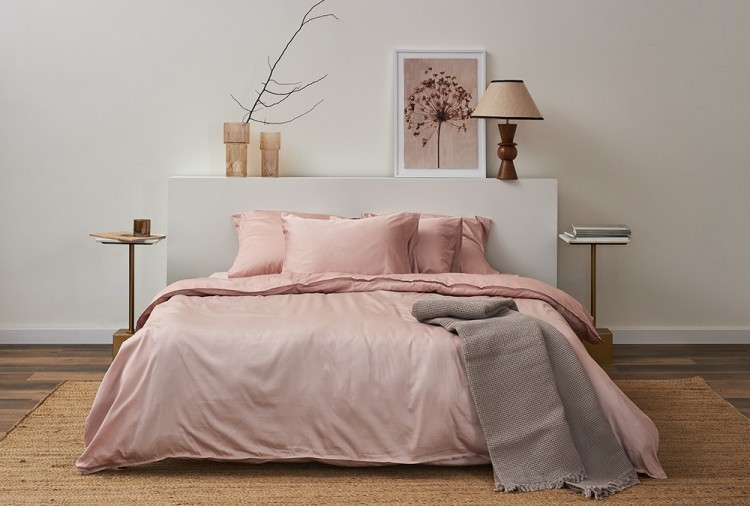 Простыня из премиального сатина цвета пыльной розы из коллекции essential, 180х270 см (78483)