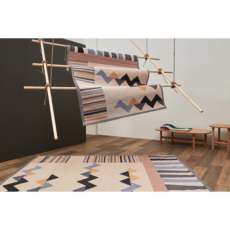 Ковер из хлопка по мотивам нанайских орнаментов из коллекции cultural heritage, 120х180 см (78513) Ковер из хлопка по мотивам нанайских орнаментов из коллекции cultural heritage, 120х180 см (78513)