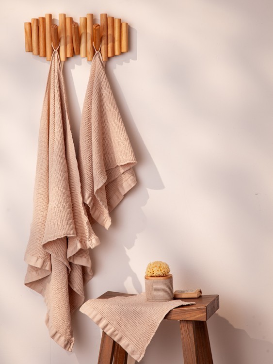 Полотенце банное из умягченной вафли кремового цвета из коллекции essential, 70x140 см (79176)