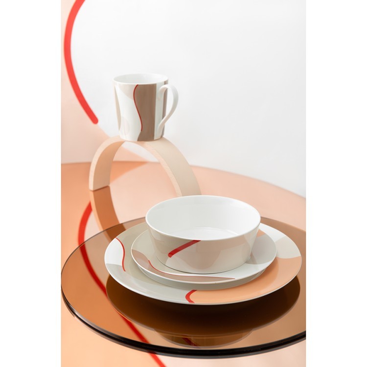 Кружка бежевого цвета с авторским принтом из коллекции freak fruit, 350мл (73576)