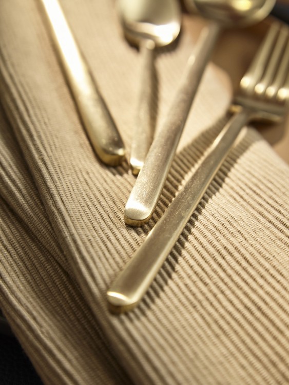 Набор столовых приборов pure, золотистые матовые, 24 пред. (79992)