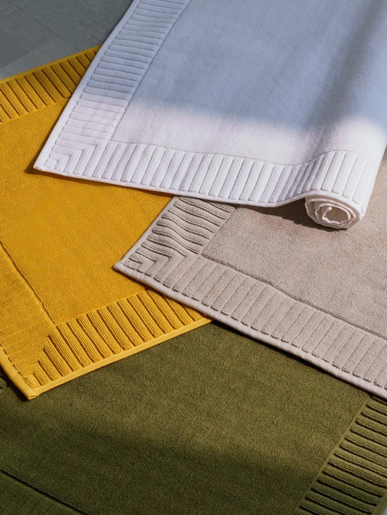 Коврик для ванной с фактурным бортиком оливкового цвета из коллекции essential, 50х80 см (80170)