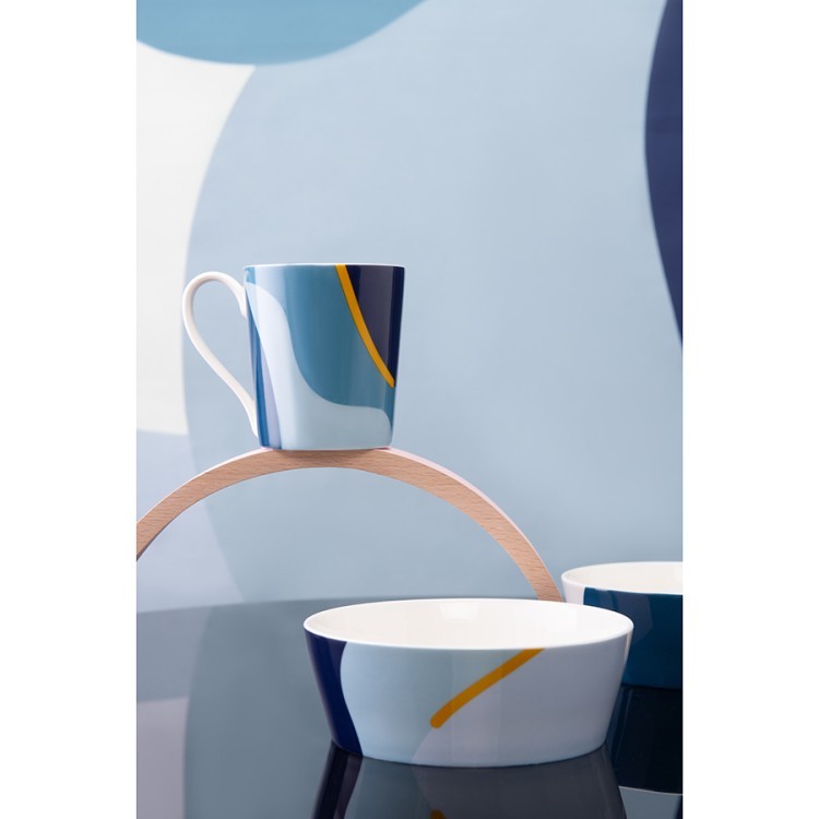 Кружка синего цвета с авторским принтом из коллекции freak fruit, 350мл (73579)