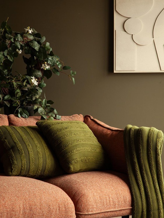 Подушка из хлопка с буклированной вязкой оливкового цвета из коллекции essential, 45х45 см (74549)