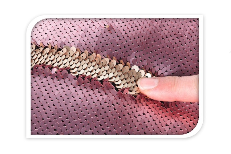 Подушка с пайетками розовая 43*43см (TT-00004274)