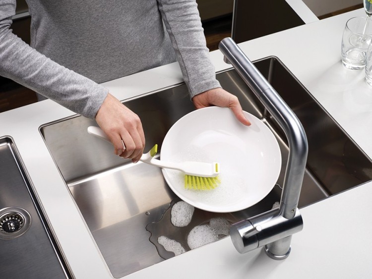 Щетка для мытья посуды edge™, зеленая (41613)