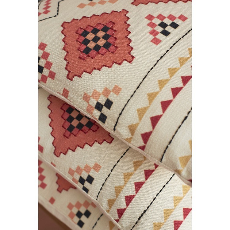 Подушка декоративная по мотивам башкирских орнаментов из коллекции cultural heritage, 45х45 см (77717)