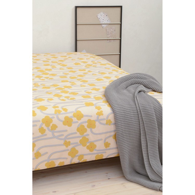 Комплект постельного белья горчичного цвета с принтом Полярный цветок из коллекции scandinavian touch, 200х220 см (73681)