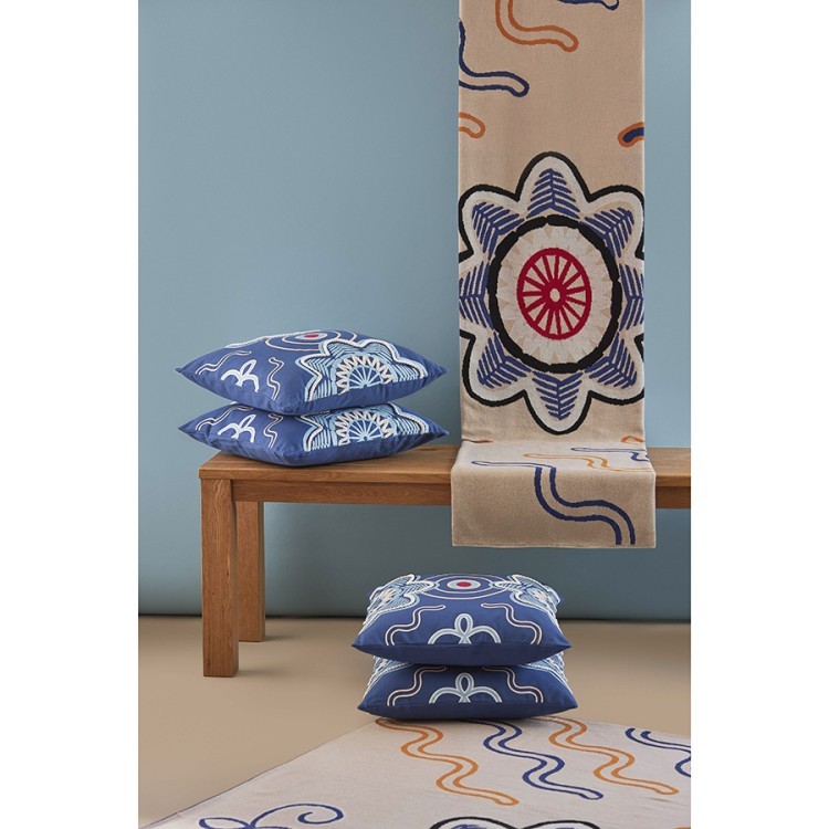 Подушка декоративная по мотивам эвенских орнаментов из коллекции cultural heritage, 45х45 см (77719)