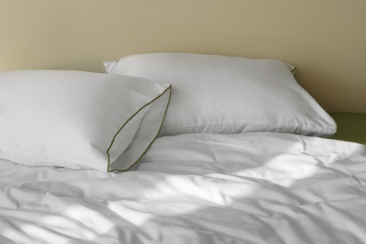 Простыня на резинке из сатина из коллекции meditation, olive, 180х200х30 см (77758)