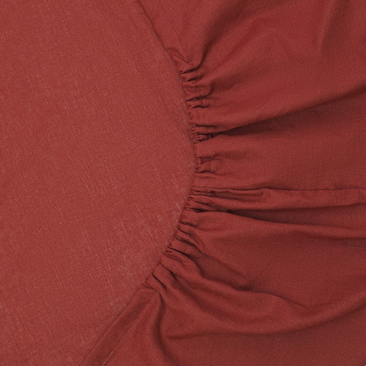 Простыня на резинке изо льна и хлопка цвета копченой паприки из коллекции essential, 160х200х30 см (77185)