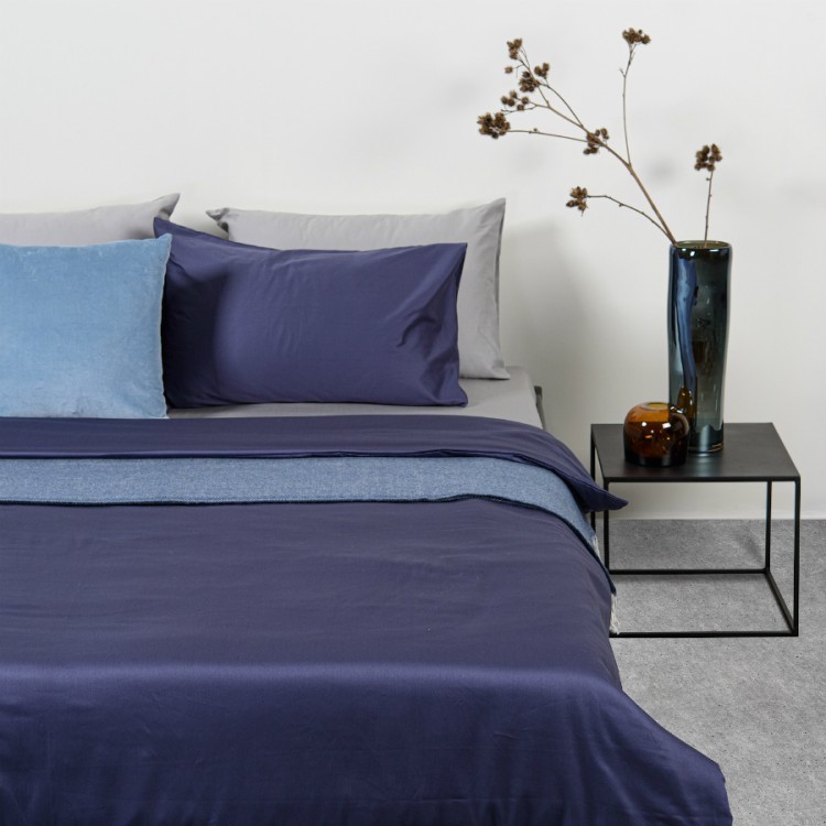 Подушка декоративная из хлопкового бархата светло-синего цвета из коллекции essential, 45х45 см (65841)