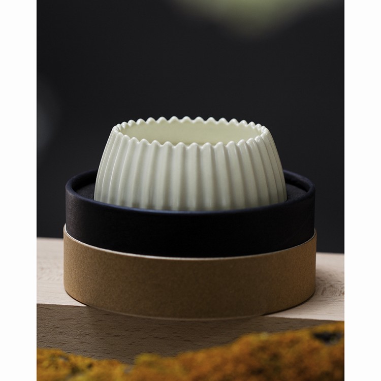 Свеча ароматическая cypress, jasmine & patchouli из коллекции edge, бежевый, 30 ч (75638) Свеча ароматическая cypress, jasmine & patchouli из коллекции edge, бежевый, 30 ч (75638)