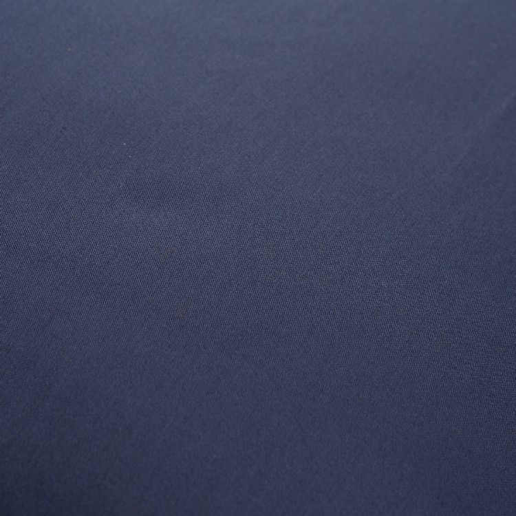 Простыня на резинке из сатина темно-синего цвета из коллекции essential, 160х200х28 см (66451)