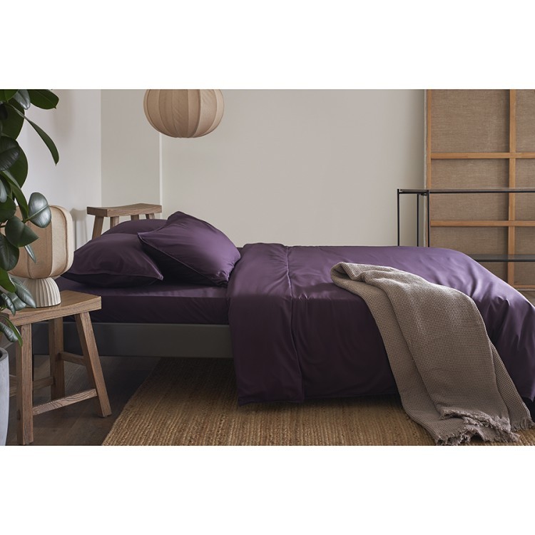 Простыня на резинке из стираного перкаля сливового цвета из коллекции essential, 160х200х30 см (77765)