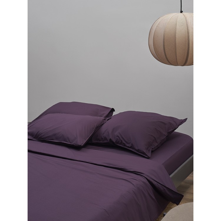 Простыня на резинке из стираного перкаля сливового цвета из коллекции essential, 160х200х30 см (77765)