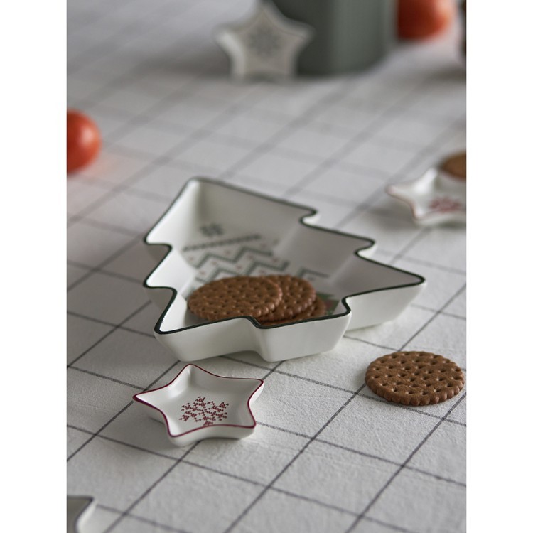 Набор из двух сервировочных тарелок sweet memories из коллекции new year essential (78249) Набор из двух сервировочных тарелок sweet memories из коллекции new year essential (78249)