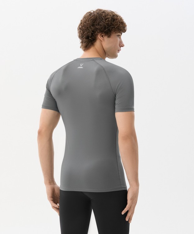 Футболка компрессионная с коротким рукавом JÖGEL CAMP PerFormDRY Top SS, темно-серый (1535148) Футболка компрессионная с коротким рукавом JÖGEL CAMP PerFormDRY Top SS, темно-серый (1535148)
