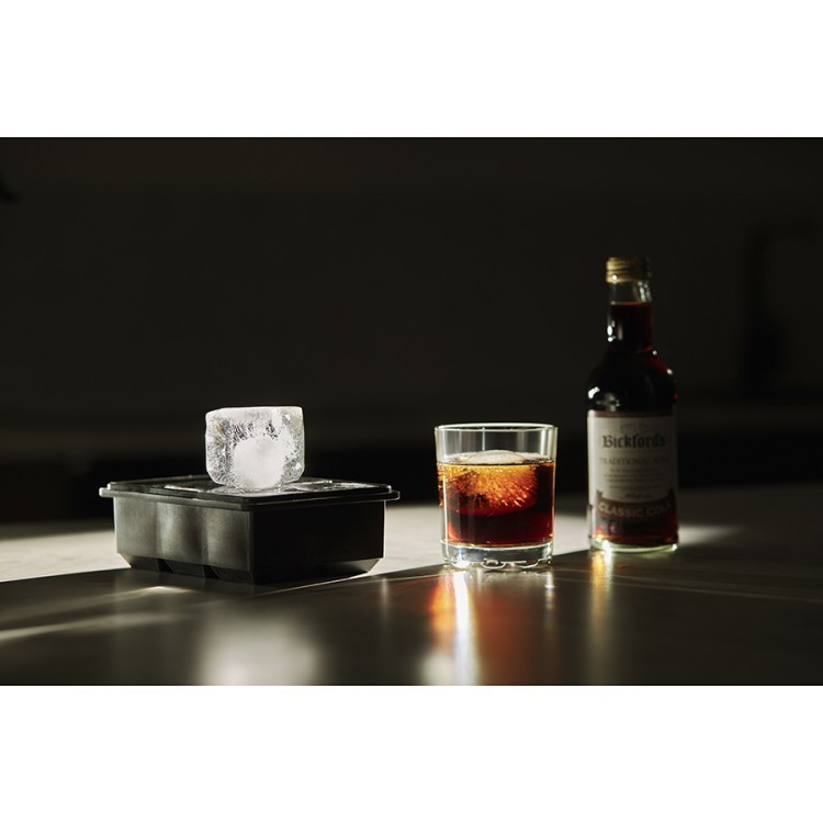 Форма для льда с крышкой ice cubes (77273) Форма для льда с крышкой ice cubes (77273)