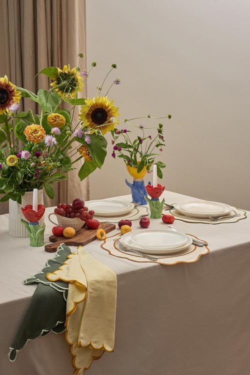 Салфетка под приборы anemone из коллекции trendy ruffles, D38 см, карри (78889)