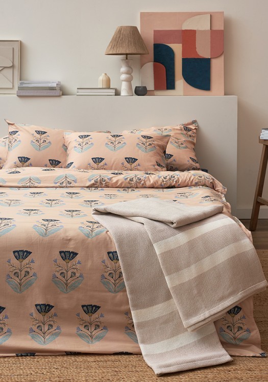 Комплект постельного белья "Летний цветок" из премиального сатина из коллекции russian north, 150х200 см (78448)