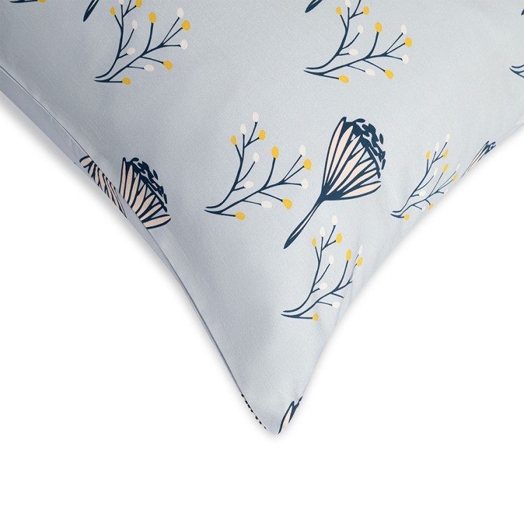 Комплект постельного белья "Полевые цветы" из премиального сатина из коллекции russian north, 150х200 см (78450)