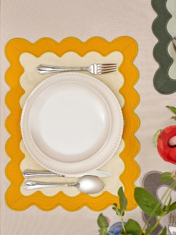 Салфетка под приборы с контрастным кантом горчичного цвета из коллекции trendy ruffles, 35х45 см (78892)