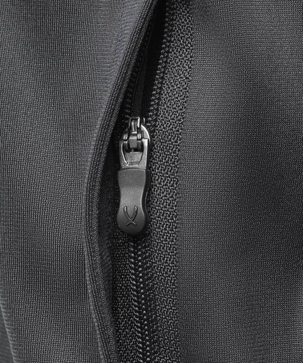 Олимпийка DIVISION PerFormDRY Pre-match Knit Jacket, черный (1949998) Олимпийка DIVISION PerFormDRY Pre-match Knit Jacket, черный (1949998)