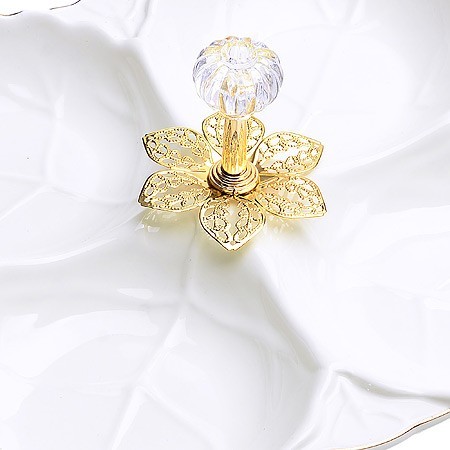 Менажница фарфор 4 секц 22х22х3,5 LR (60048)