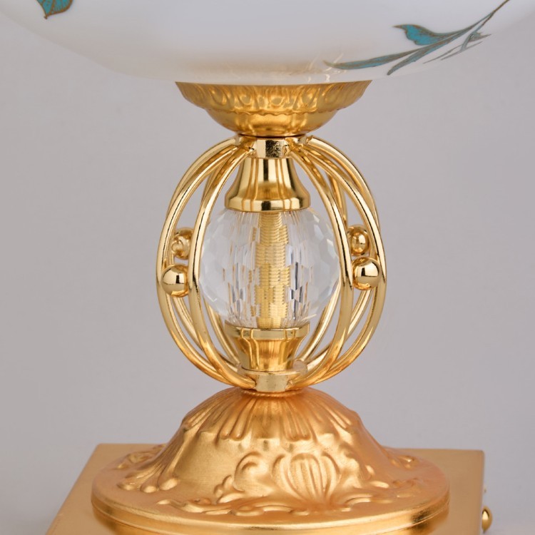 Фруктовница на ножке 20*20*22,5 см Lefard (46-1385) Фруктовница на ножке 20*20*22,5 см Lefard (46-1385)