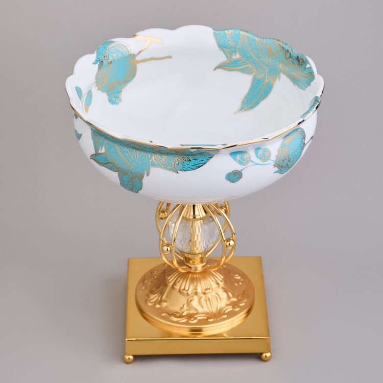 Фруктовница на ножке 20*20*22,5 см Lefard (46-1385) Фруктовница на ножке 20*20*22,5 см Lefard (46-1385)