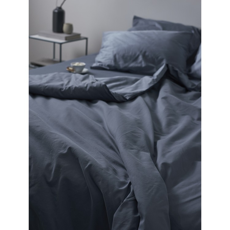 Комплект постельного белья из сатина джинсово-синего цвета с брашинг-эффектом из коллекции essential, 150х200 см (76081)