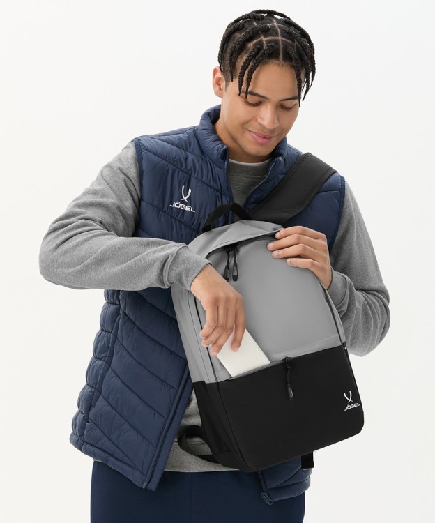 Рюкзак JÖGEL ESSENTIAL Backpack, серый/черный (2115631) Рюкзак JÖGEL ESSENTIAL Backpack, серый/черный (2115631)